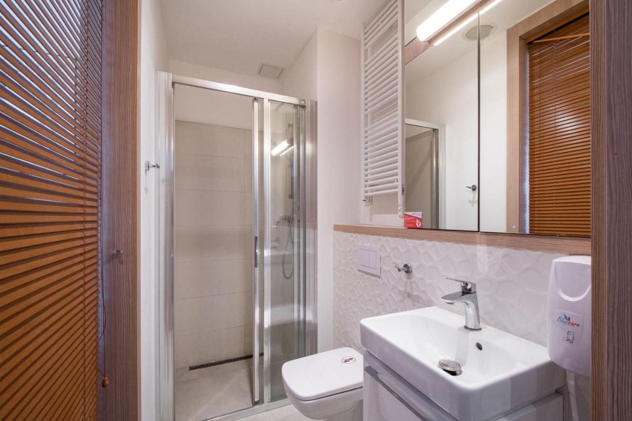 404 Rooms Wolska Apartament 华沙 外观 照片