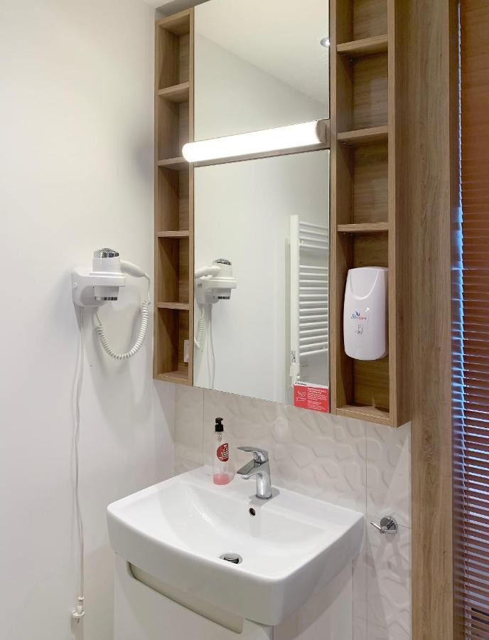 404 Rooms Wolska Apartament 华沙 外观 照片