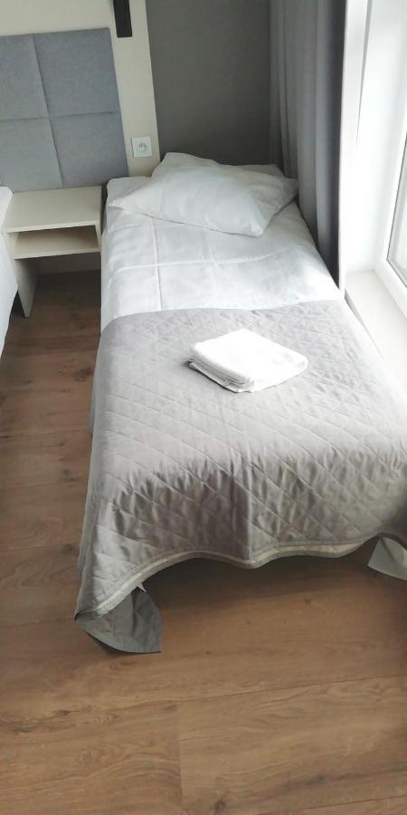 404 Rooms Wolska Apartament 华沙 外观 照片
